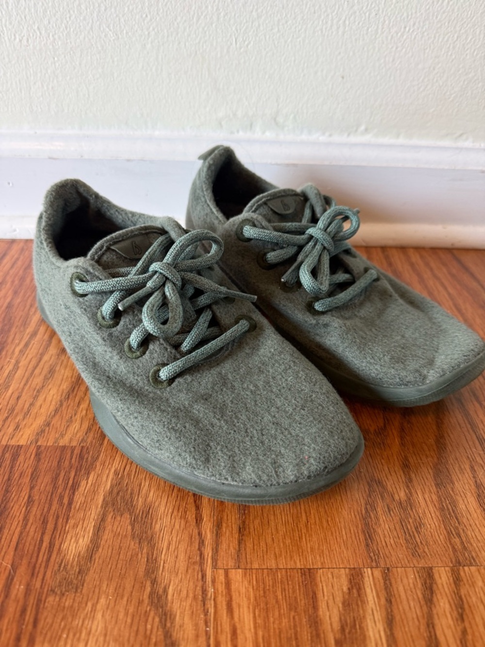 Women’s Olive Green Allbird Tennis Shoes